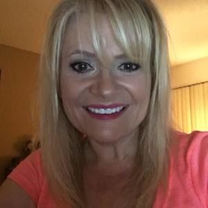 Meet your Posher, Carla